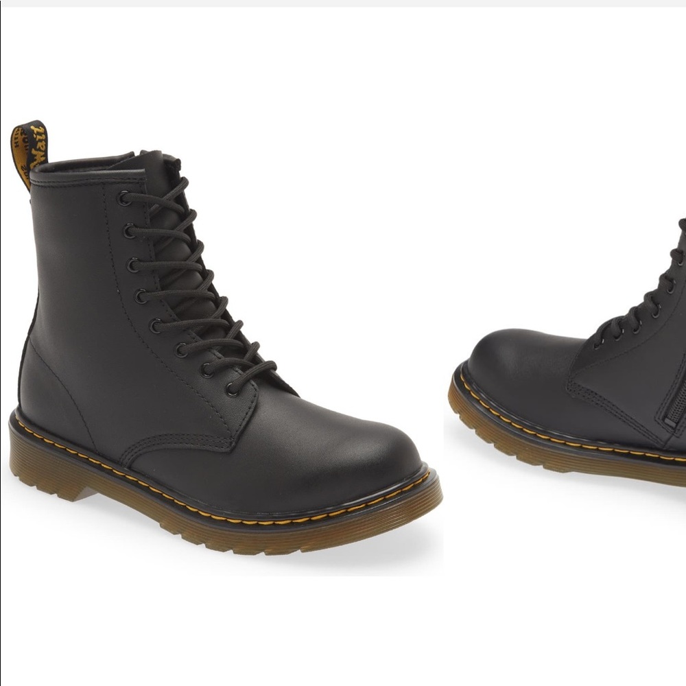 Matte Black Dr.Martens